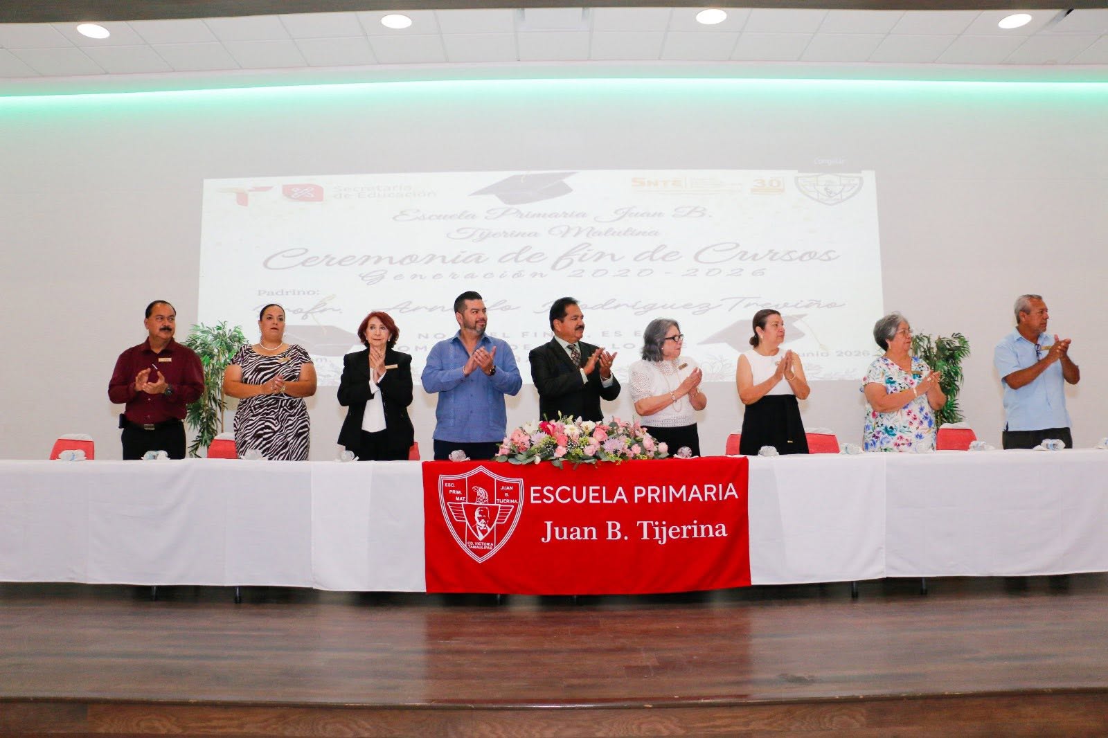 Acompañando a las nuevas generaciones en uno de los momentos más importantes de su formación.